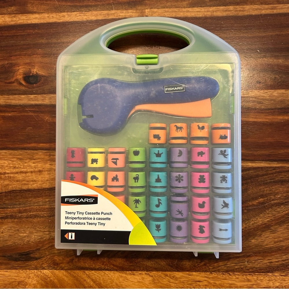 Fiskars Teeny Tiny Cassette Punch Set
